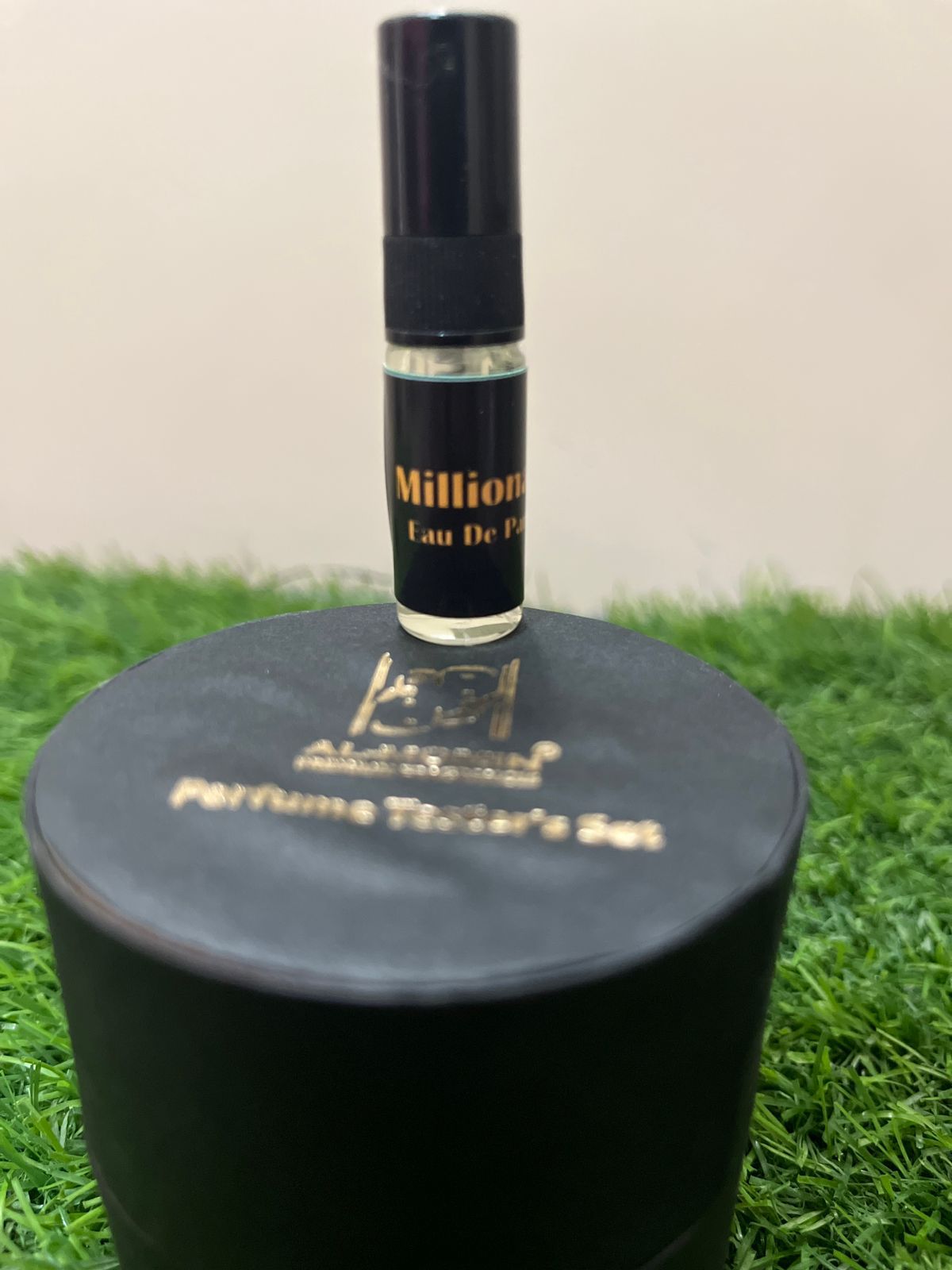 🌸 Premium Attar – Long Lasting Fragrance